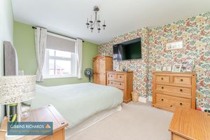 Bedroom- click for photo gallery